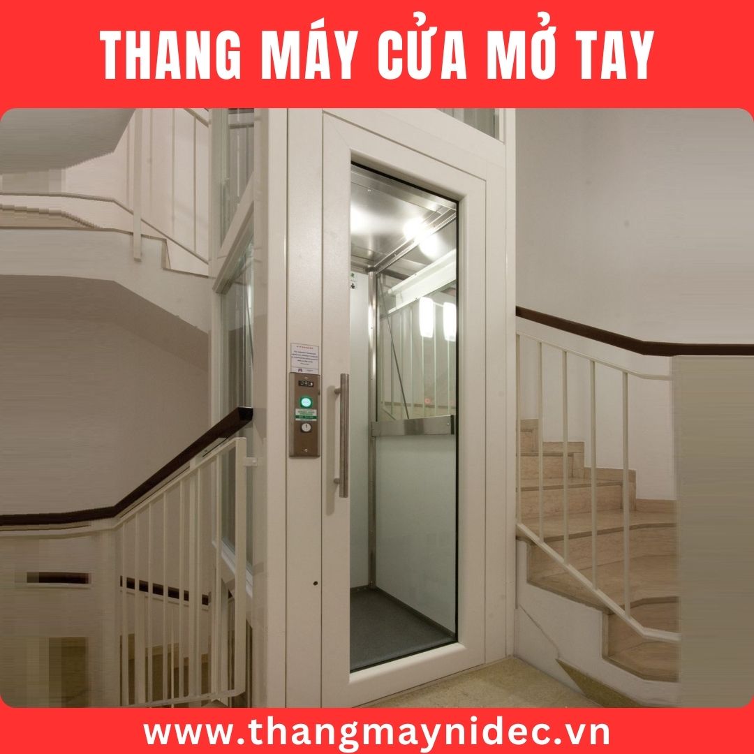thang máy cửa mở tay tự đóng