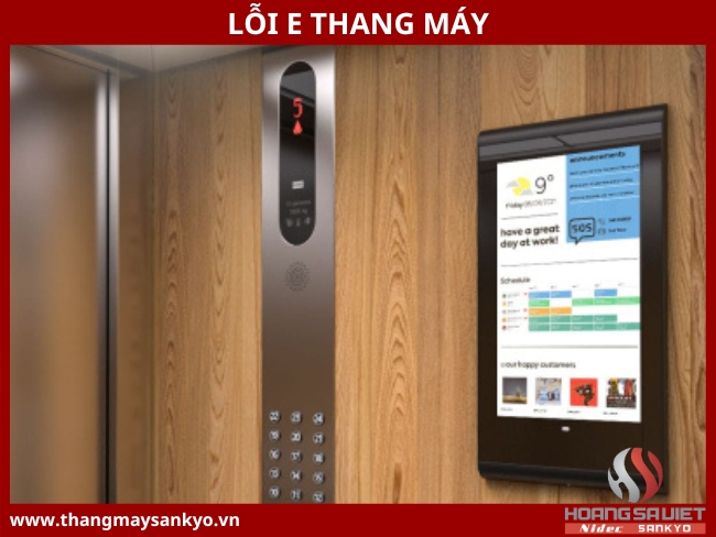 Image of elevator showing error E Image of elevator showing error E