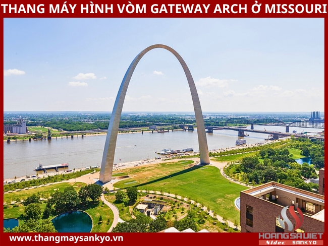 Thang máy hình vòm Gateway Arch ở Missouri: 10 triệu USD Thang máy hình vòm Gateway Arch ở Missouri: 10 triệu USD