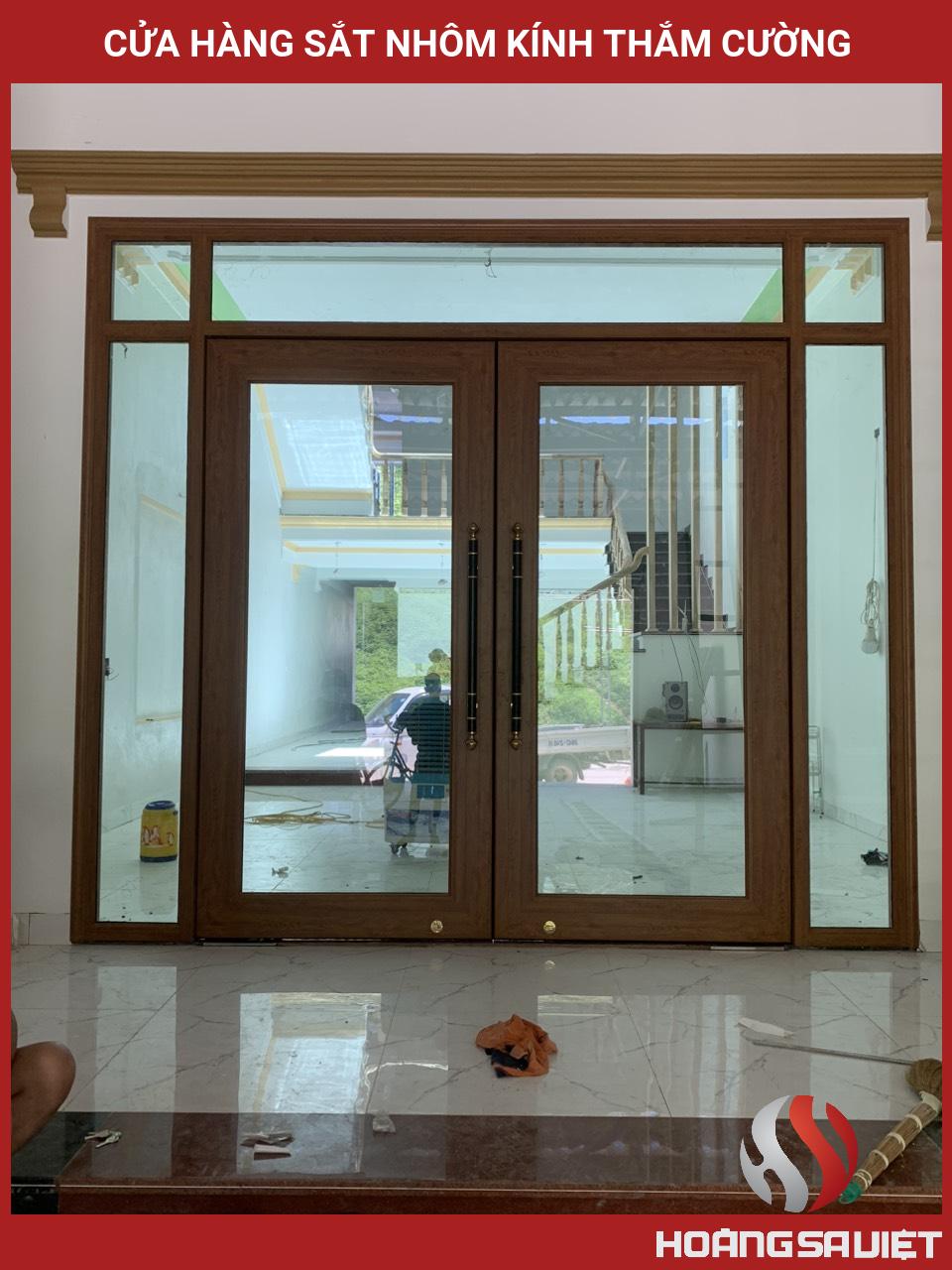 CỬA HÀNG SẮT NHÔM KÍNH THẮM CƯỜNG CỬA HÀNG SẮT NHÔM KÍNH THẮM CƯỜNG