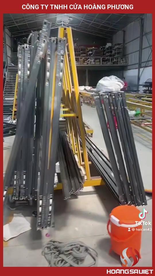 Công Ty TNHH Cửa Hoàng Phương Công Ty TNHH Cửa Hoàng Phương