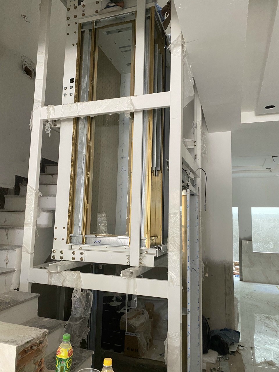 Cột Thép Chịu Lực (Thép - SS400) Cột Thép Chịu Lực (Thép - SS400)